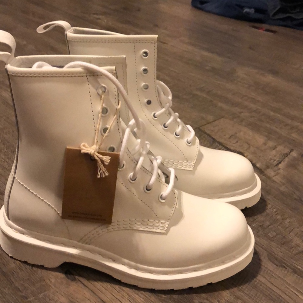 Doc Martens 1460 Mono White
